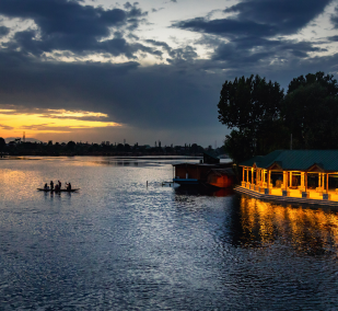 Deluxe Kashmir Package